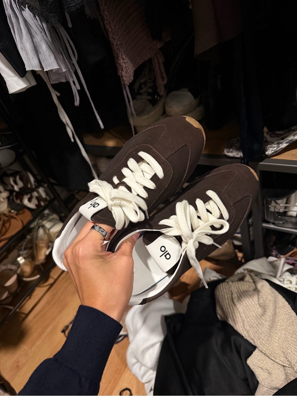 ALO Yoga Men's Low-Top Sneakers in Dark Brown and White NEVER WORN